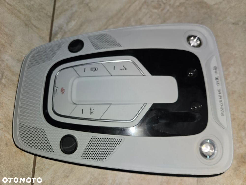 LAMPKA PODSUFITKI AUDI A4 B9 8W A5 8W A6 C8 4K A7 AK Q8 4M BC5 4K0947135AE - 2