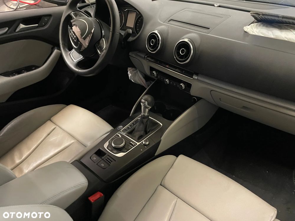 Audi A3 Sportback - 3