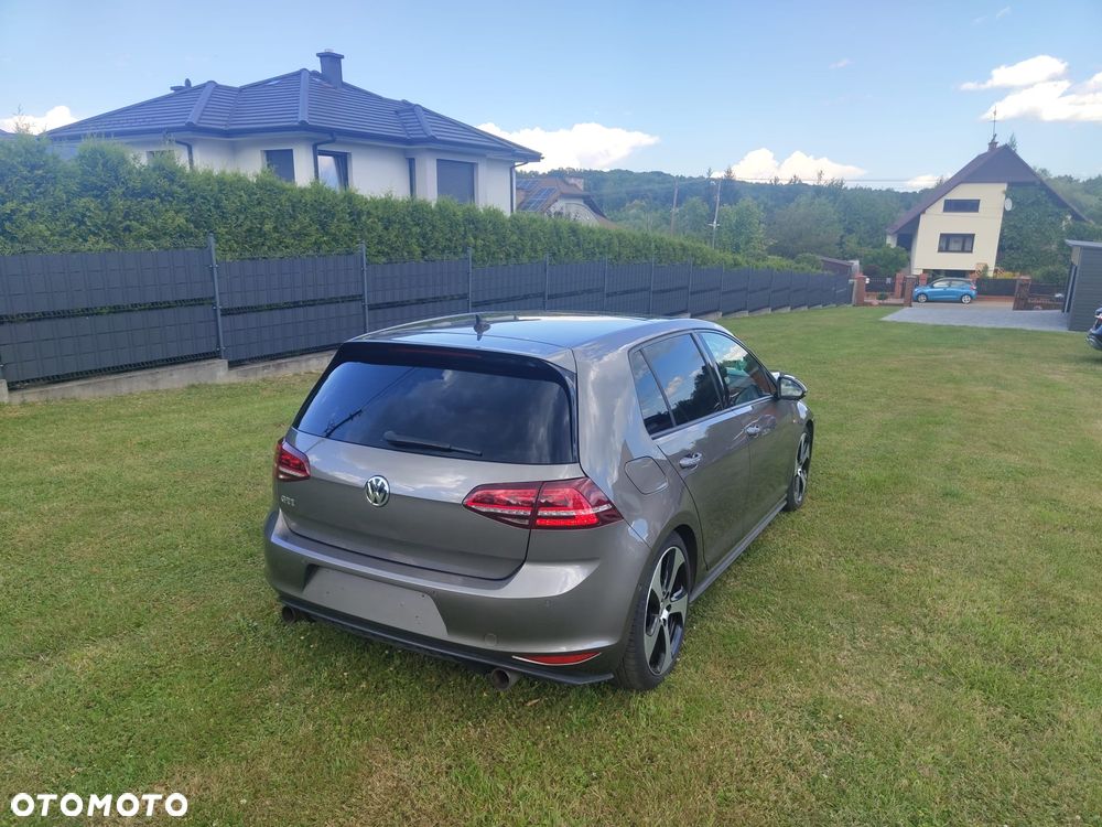 Volkswagen Golf GTI BlueMotion Technology DSG - 9