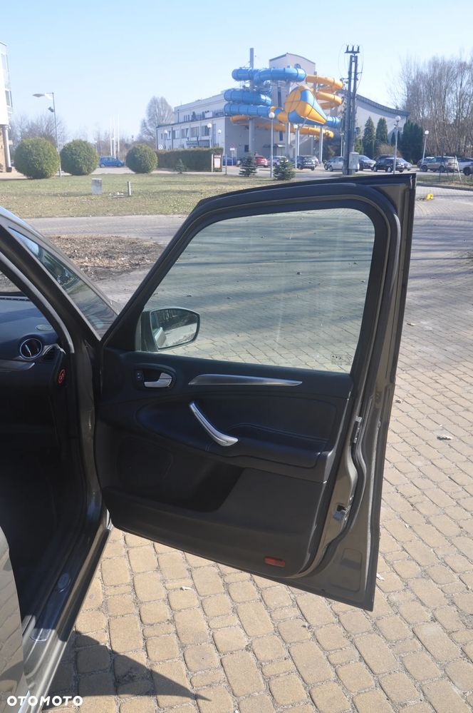 Ford Galaxy 2.0 TDCi Platinium X (Titanium) MPS6 - 19