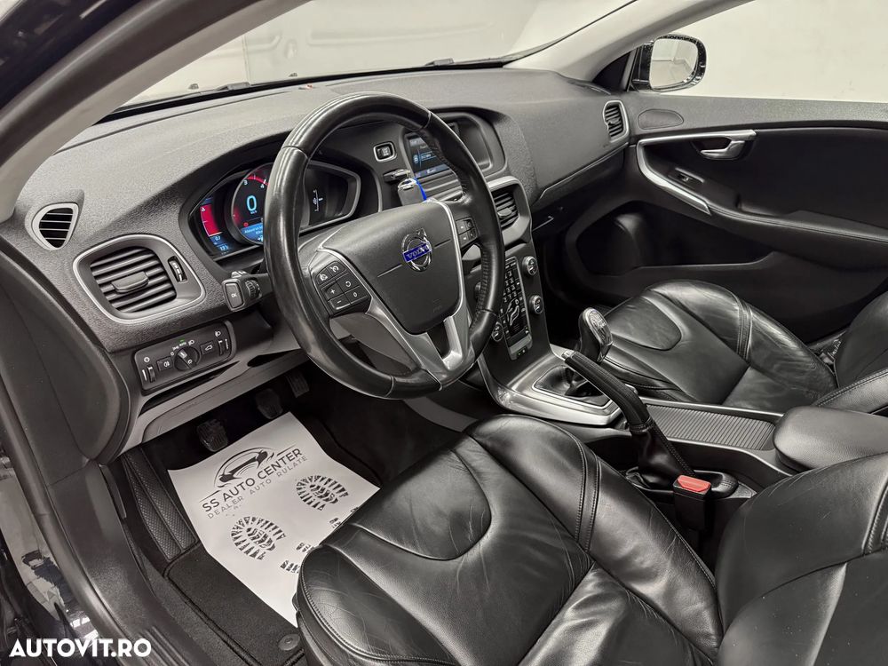 Volvo V40 D2 ECO Momentum - 21
