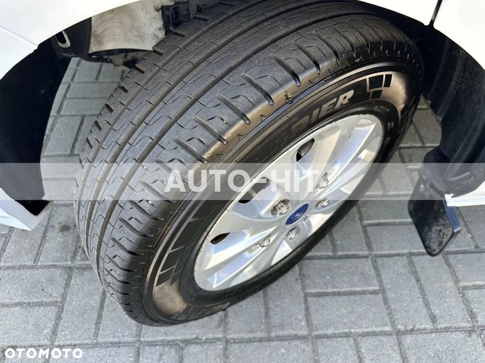 Ford Transit - 19