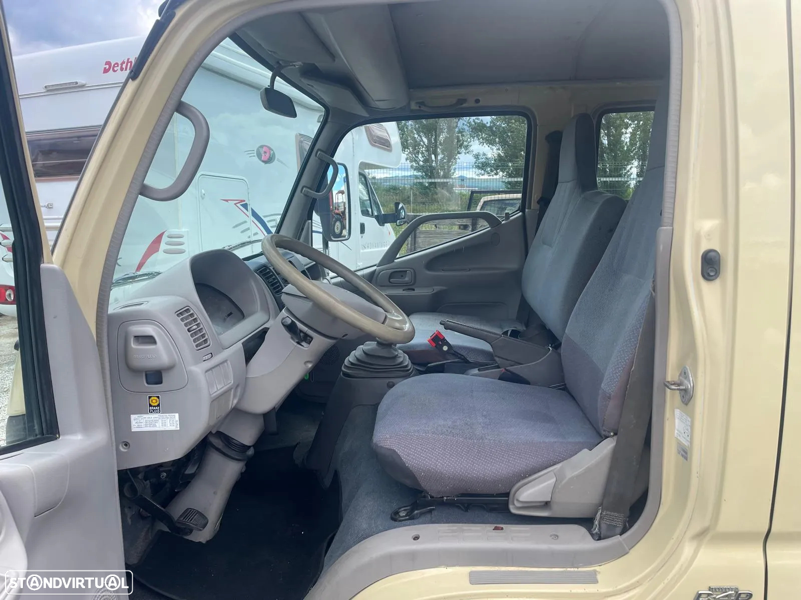 Toyota Dyna 2.5 D-4D Cab. Tripla - 8