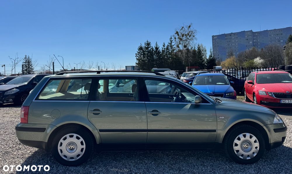 Volkswagen Passat 1.9 TDI Highline - 5