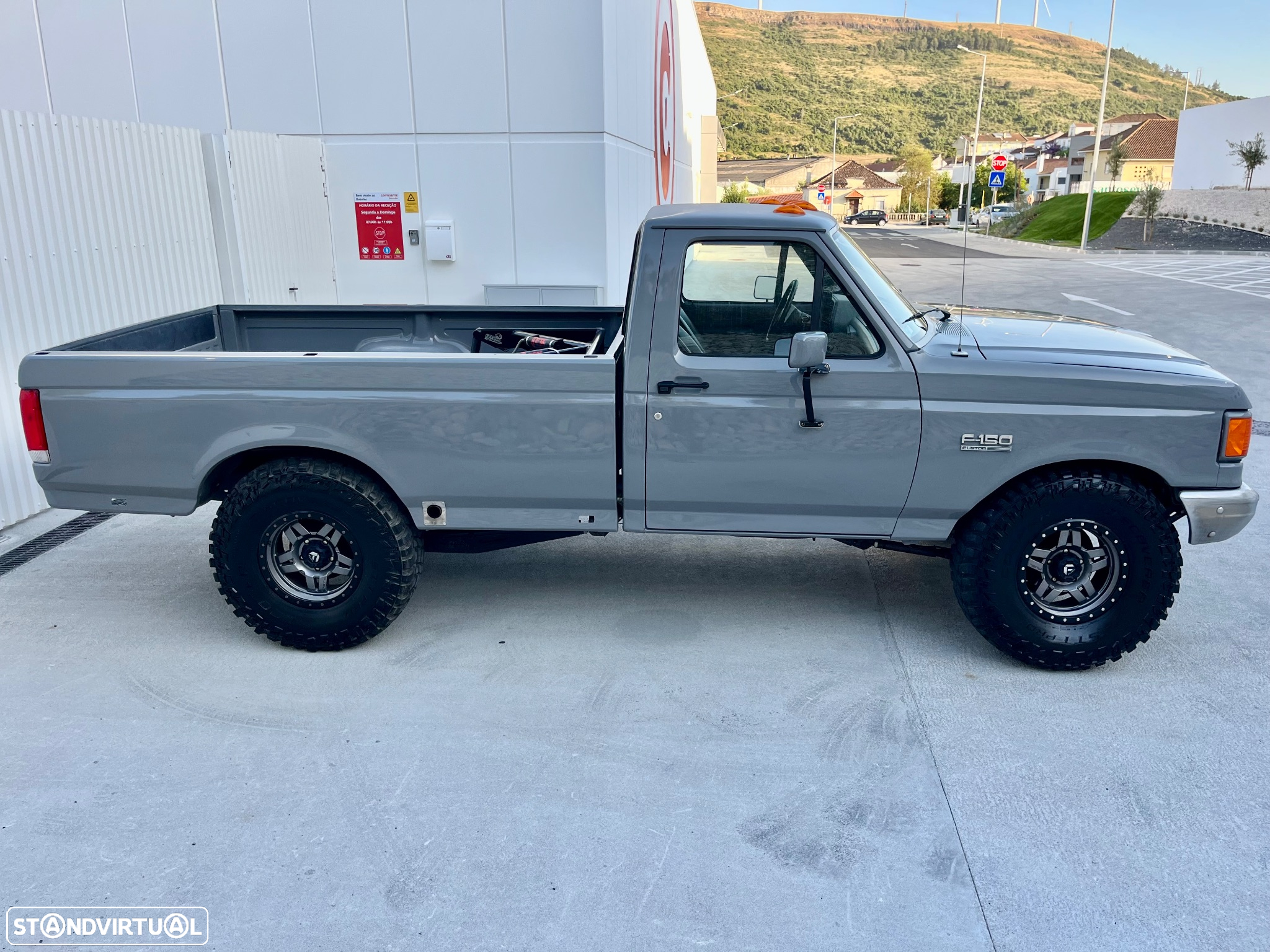 Ford F-150 - 4