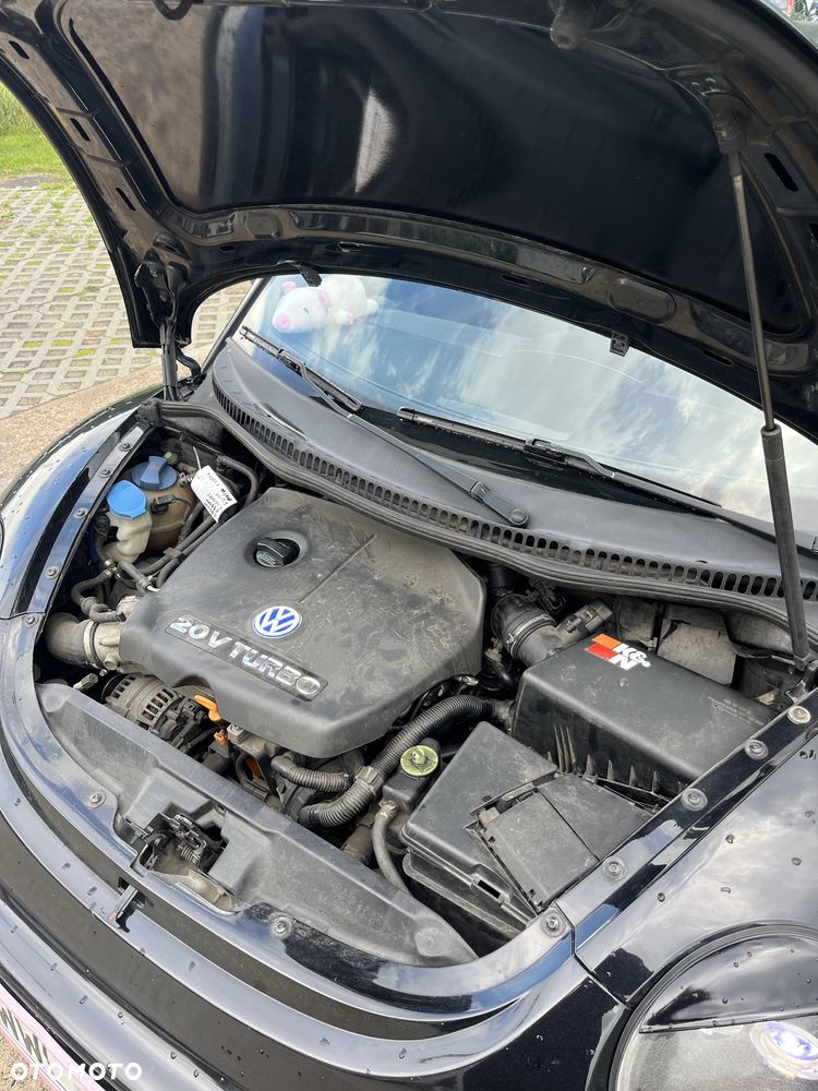 Volkswagen New Beetle - 8