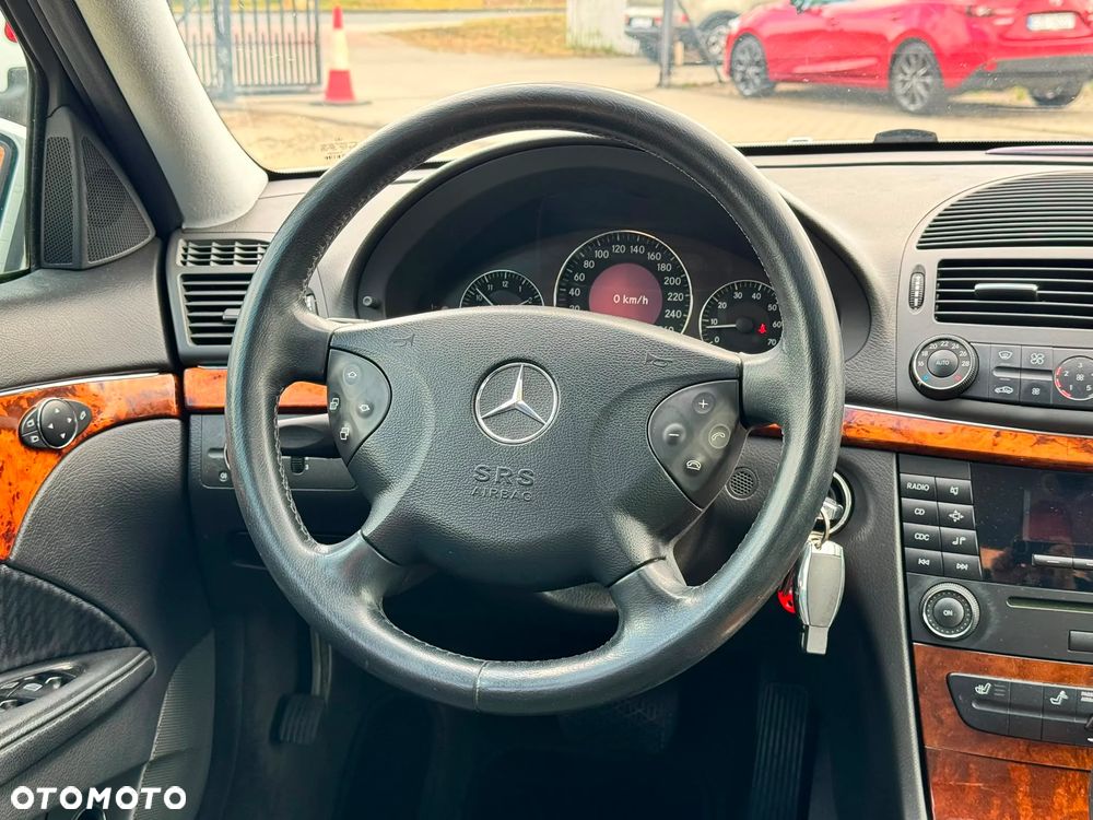 Mercedes-Benz Klasa E - 18