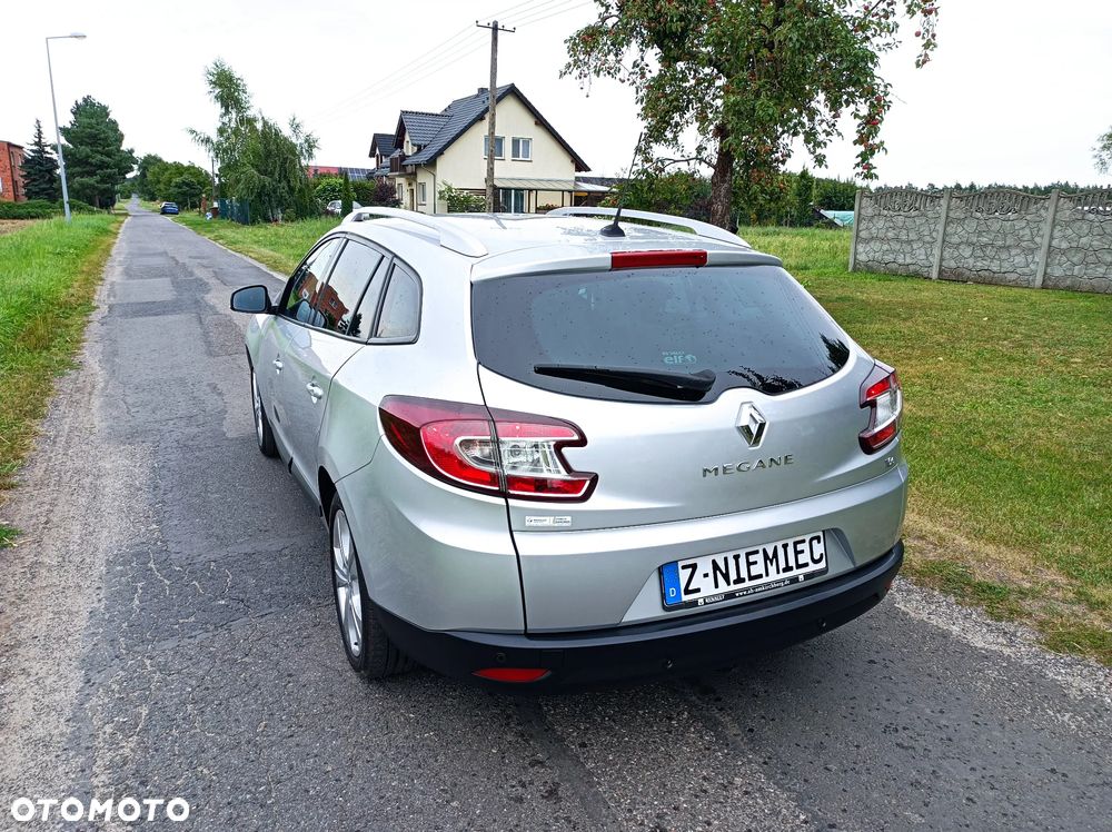 Renault Megane TCe 130 Luxe - 40