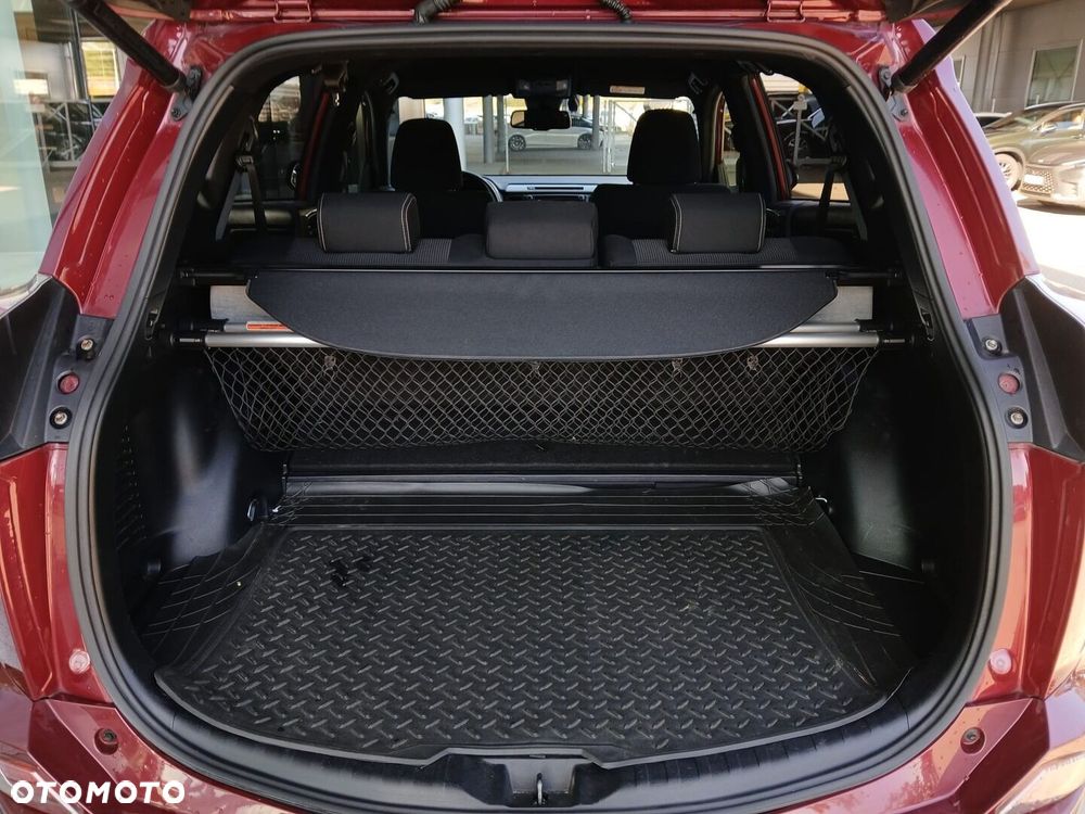 Toyota RAV4 Hybrid Premium 4x2 - 38