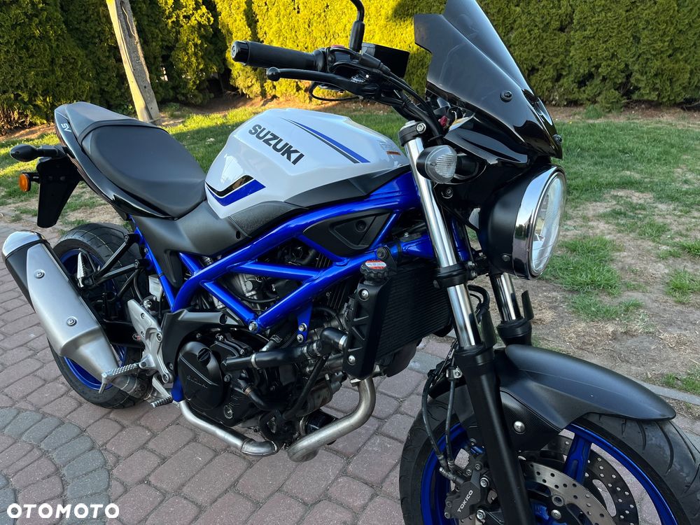 Suzuki SV - 12