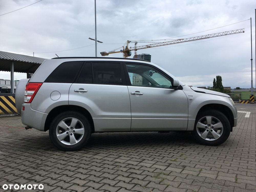 Suzuki Grand Vitara 1.9 DDiS De luxe - 12