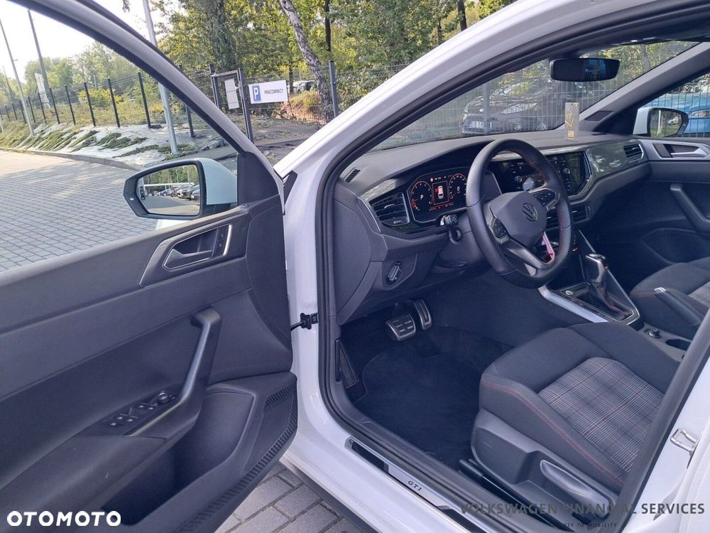 Volkswagen Polo - 5