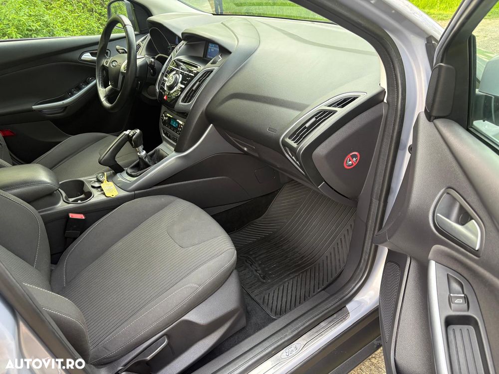 Ford Focus 1.0 EcoBoost Start Stop Titanium - 8