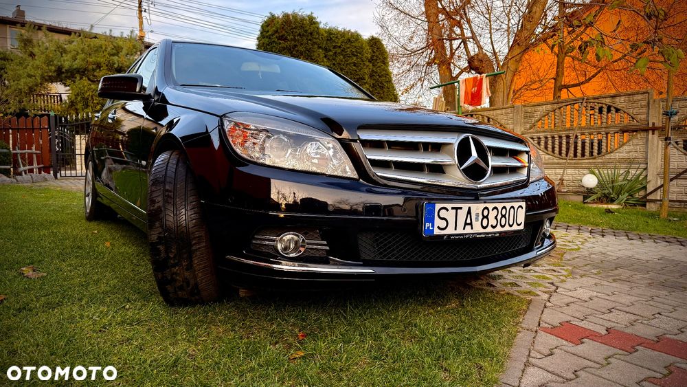 Mercedes-Benz Klasa C 200 T CGI BlueEFFICIENCY Avantgarde - 2