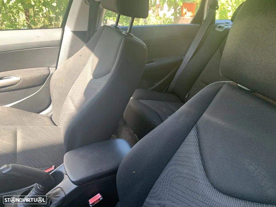 Peugeot 308 SW 1.6 HDi Executive - 10