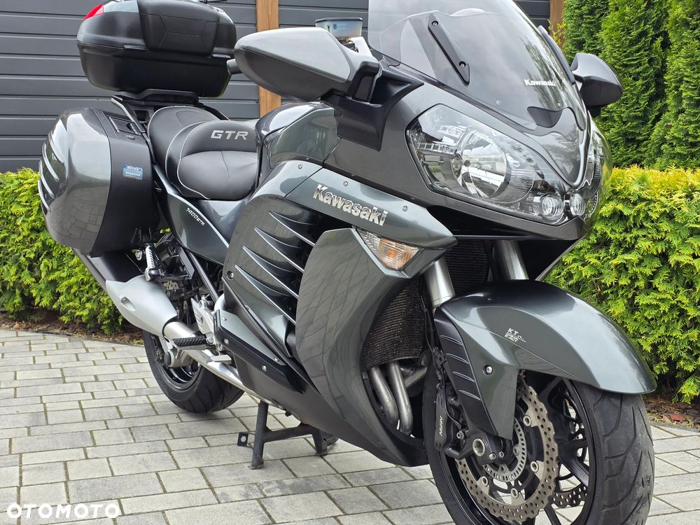 Kawasaki GTR - 19