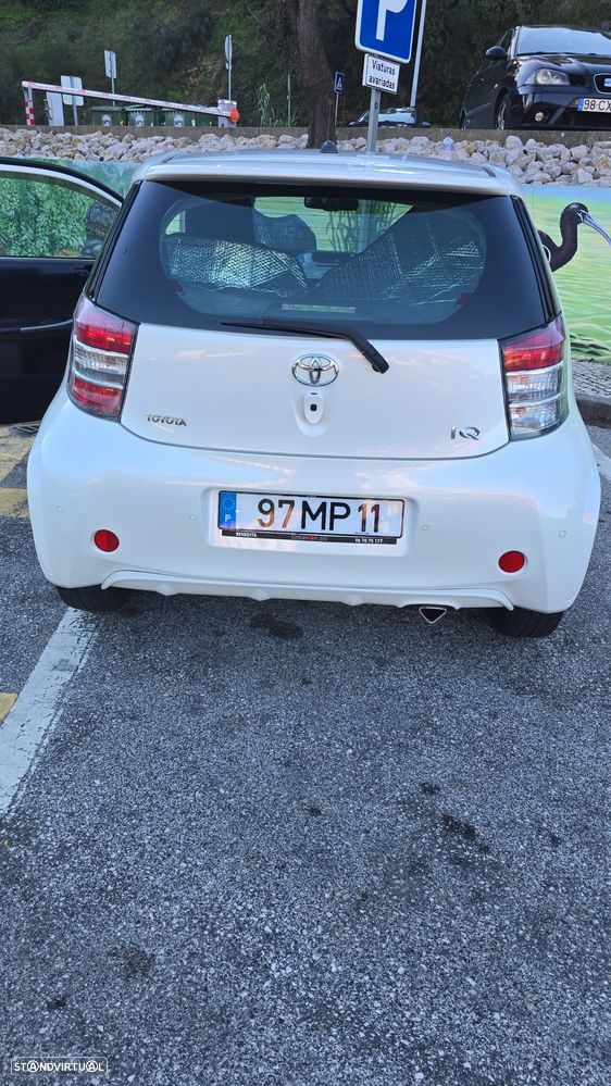 Toyota iQ 1.4 D-4D 2 - 9