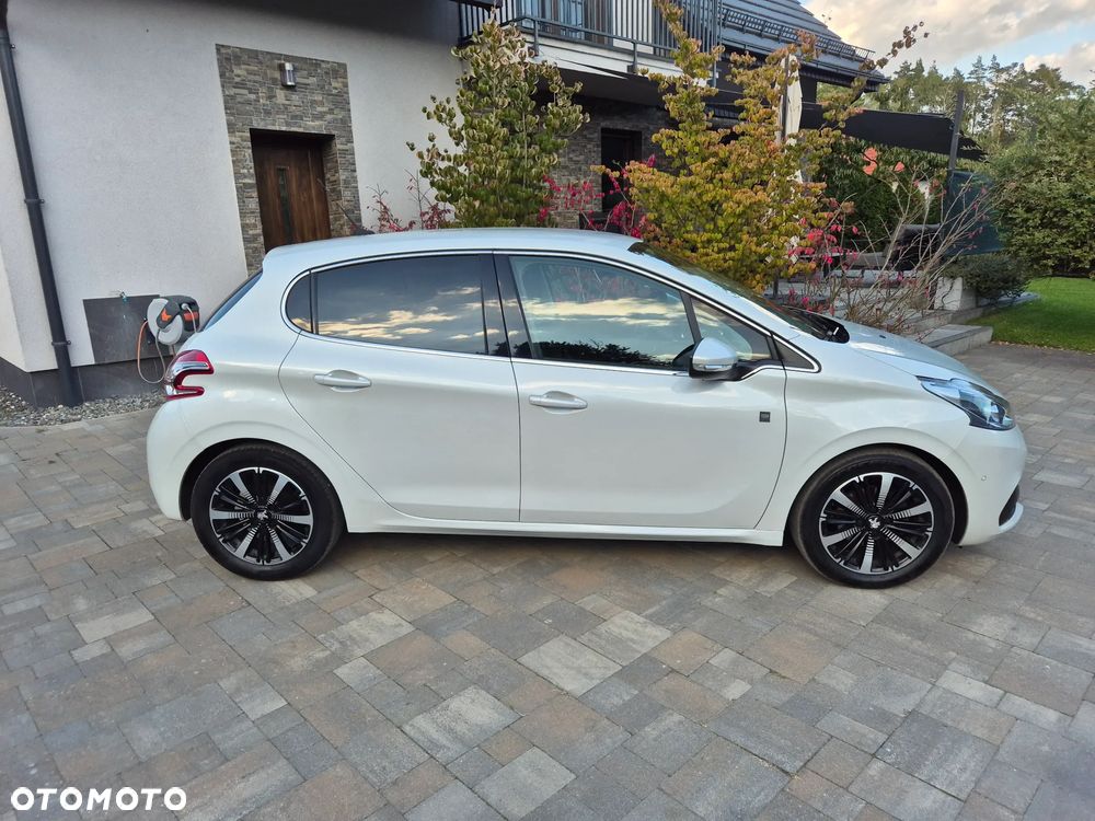 Peugeot 208 PureTech 82 Start & Stop Tech Edition - 5