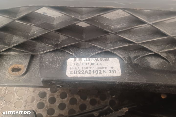 Suport bara spate centru 1K9807863A Volkswagen VW Golf 6 [2008 - 2015 - 1