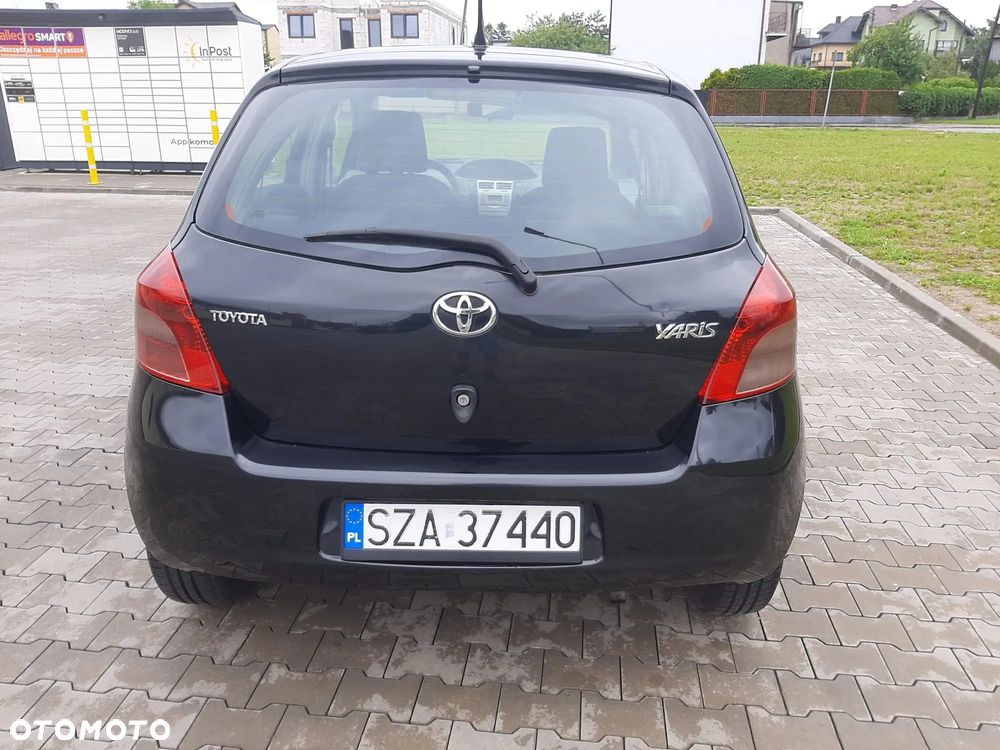 Toyota Yaris 1.3 Luna - 7