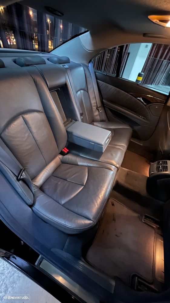 Mercedes-Benz E 220 CDI Avantgarde Aut. - 13