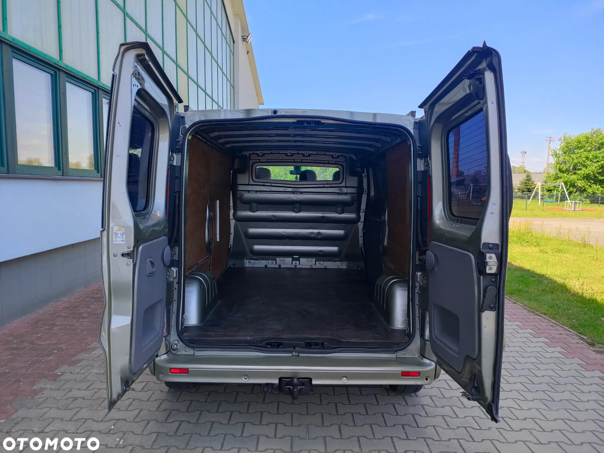 Opel Vivaro - 17