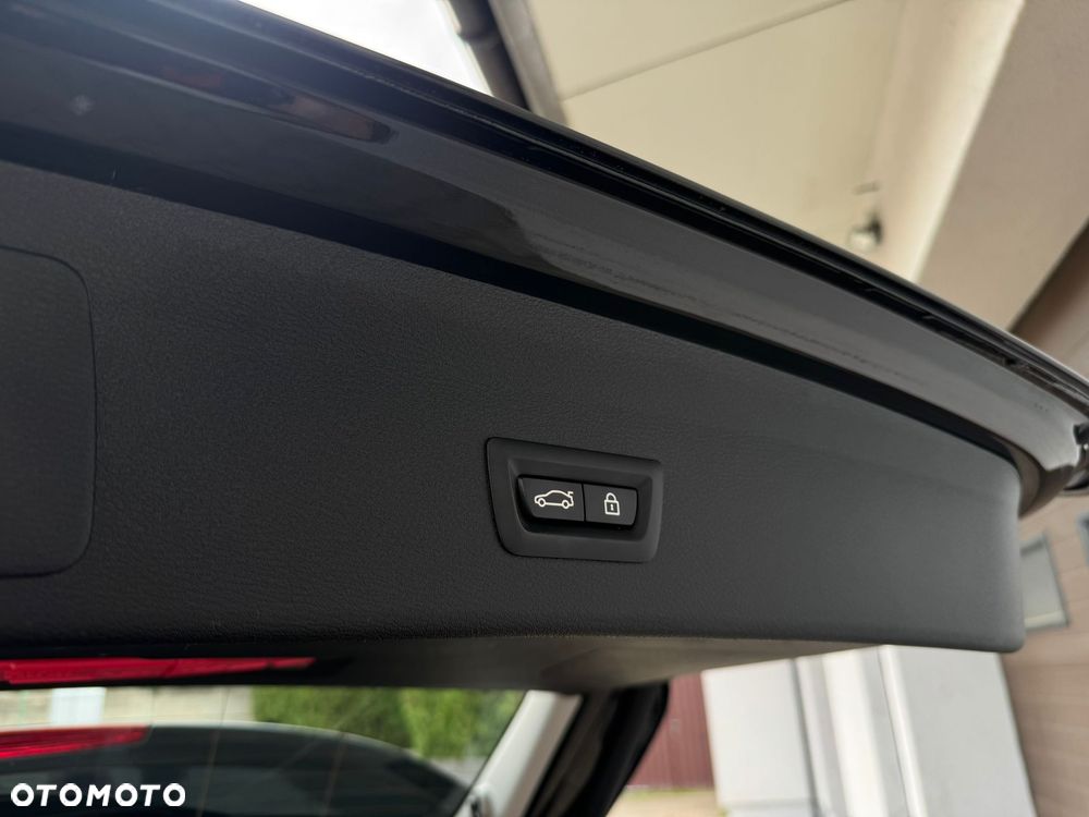 BMW X1 sDrive18i Sport Line - 21