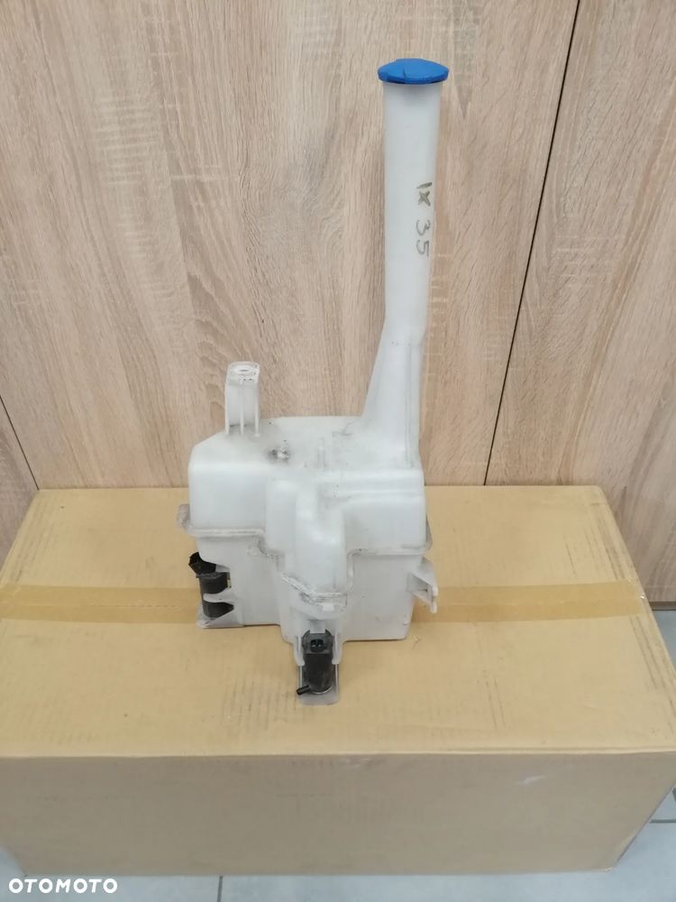 HYUNDAI IX35 ZBIORNICZEK SPRYSKIWACZA - 1