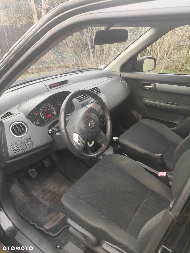 Suzuki Swift 1.3 DDiS Comfort - 8