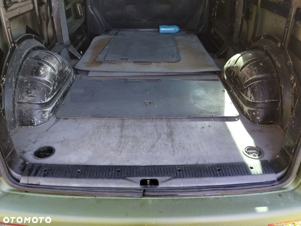 Volkswagen Transporter - 13