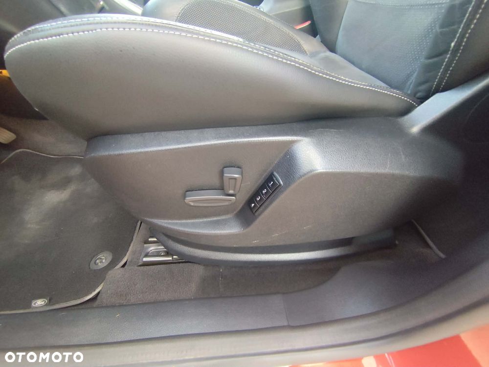 Ford S-Max - 25