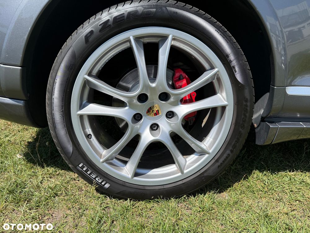 Porsche Cayenne Tiptronic S GTS - 5