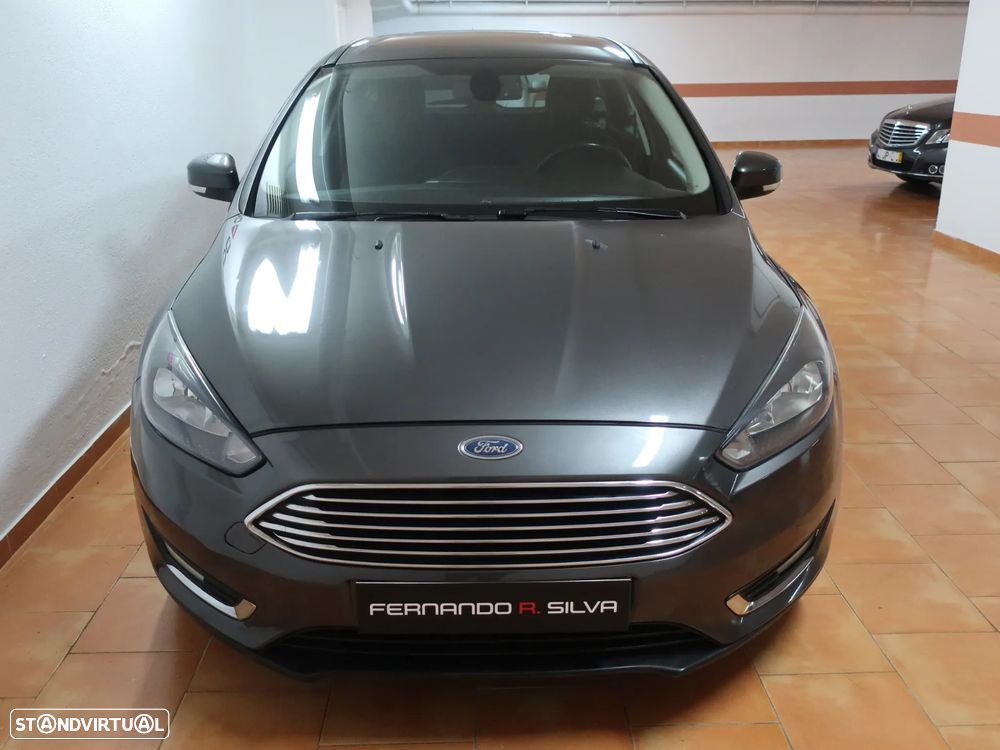 Ford Focus 1.0 SCTi Titanium - 24