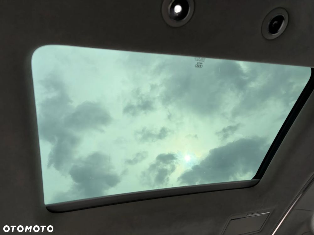 Audi A8 3.0 TDI clean diesel L Quattro - 32