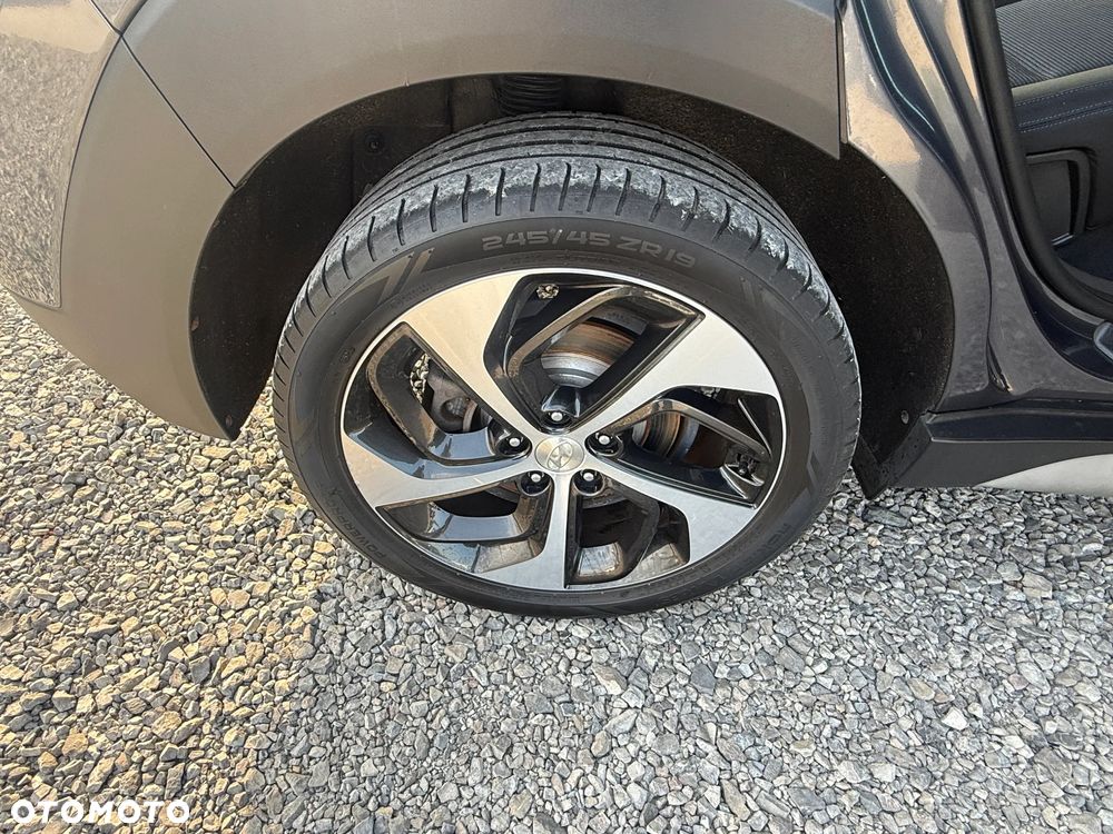 Hyundai Tucson 1.6 T-GDi Premium 4WD DCT - 36