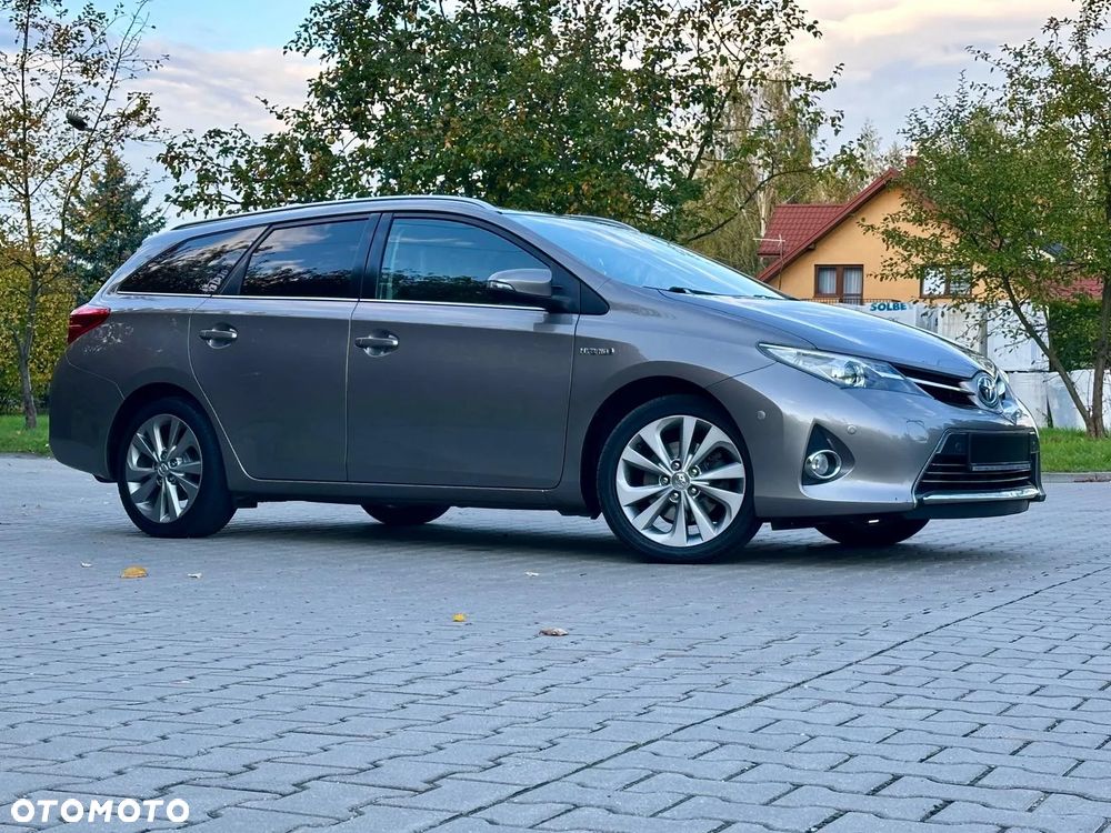 Toyota Auris - 16