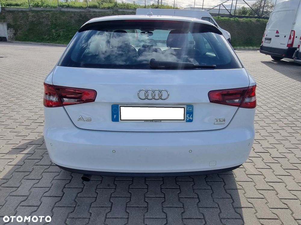 Audi A3 3-drzwiowe 1.6 TDI - 4