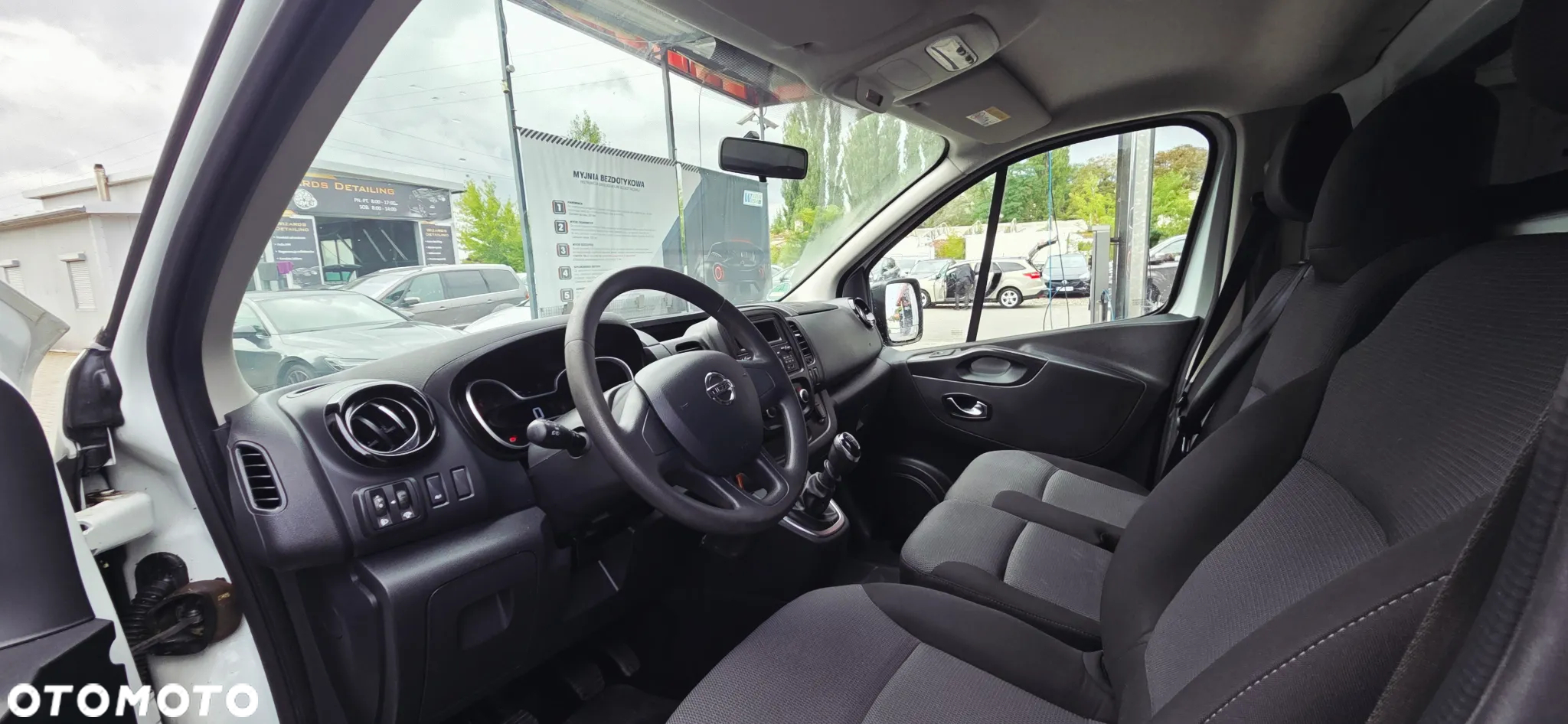 Nissan NV300 TRAFIC VIVARO - 23