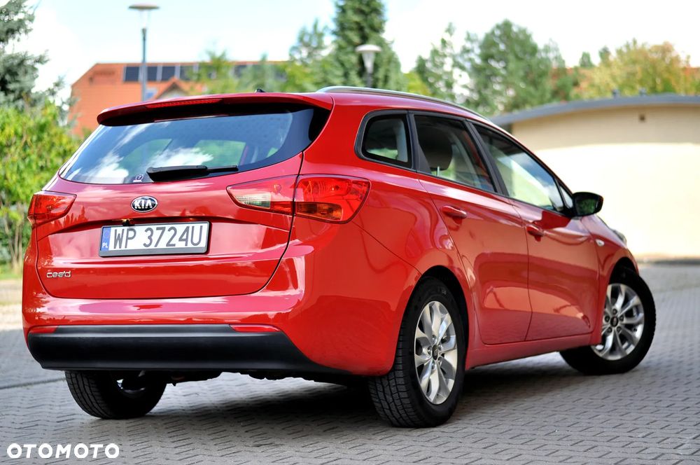Kia Ceed 1.6 GDI M DCT - 9