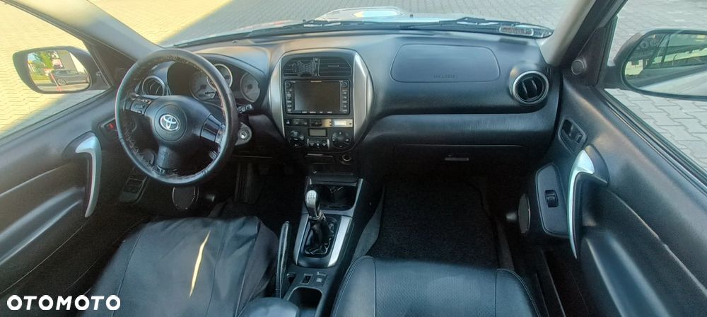 Toyota RAV4 2.0 D-4D 4x4 - 16