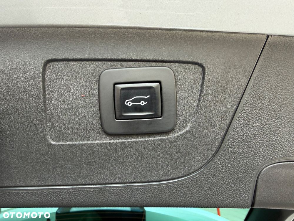 Opel Insignia 2.0 CDTI Business Elegance S&S - 33