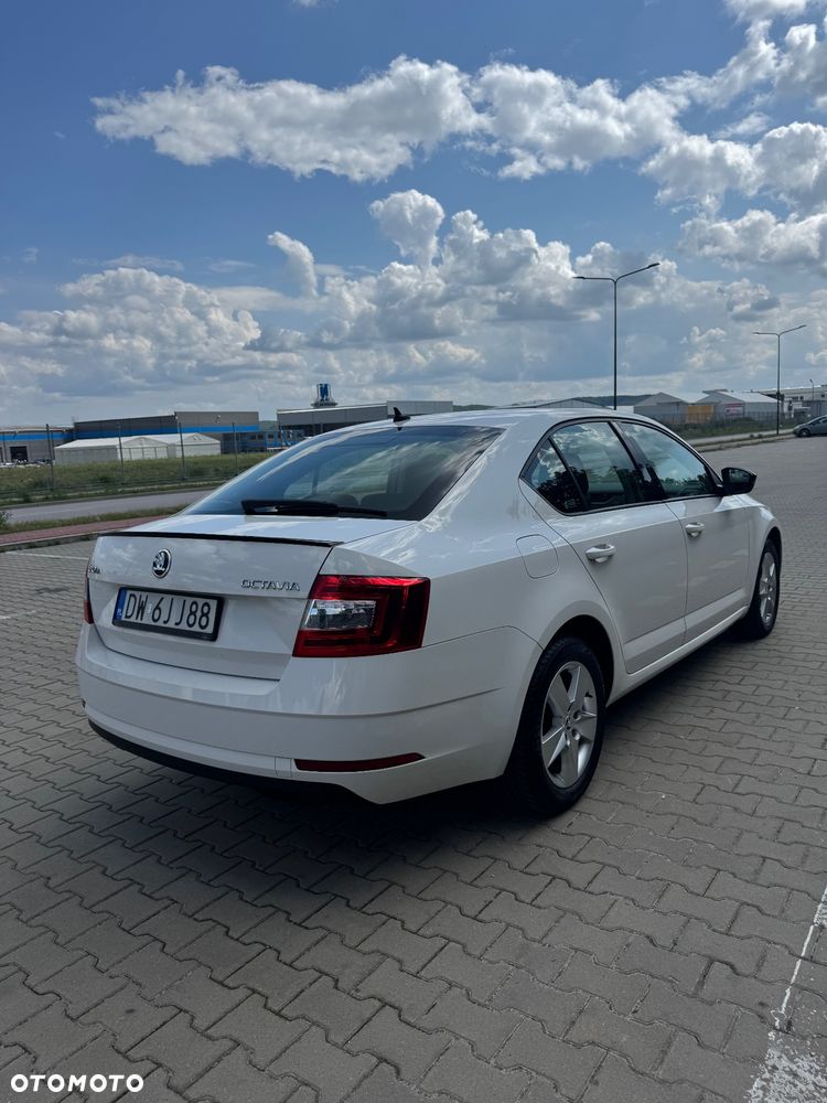 Skoda Octavia 1.5 TSI ACT Ambition - 5