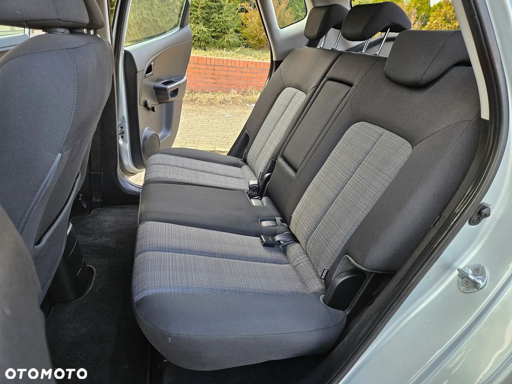 Kia Venga 1.6 CVVT Vision - 6