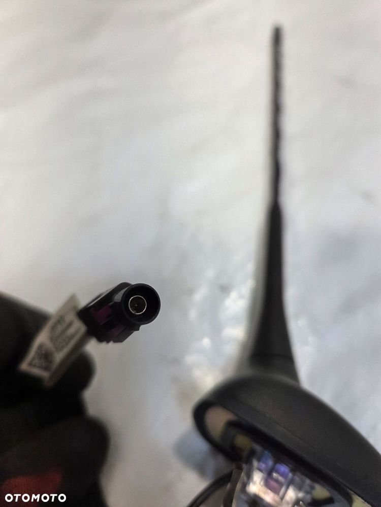 ANTENA DACHOWA PODSTAWA ANTENY BAT OPEL ASTRA K V 13383712 - 3