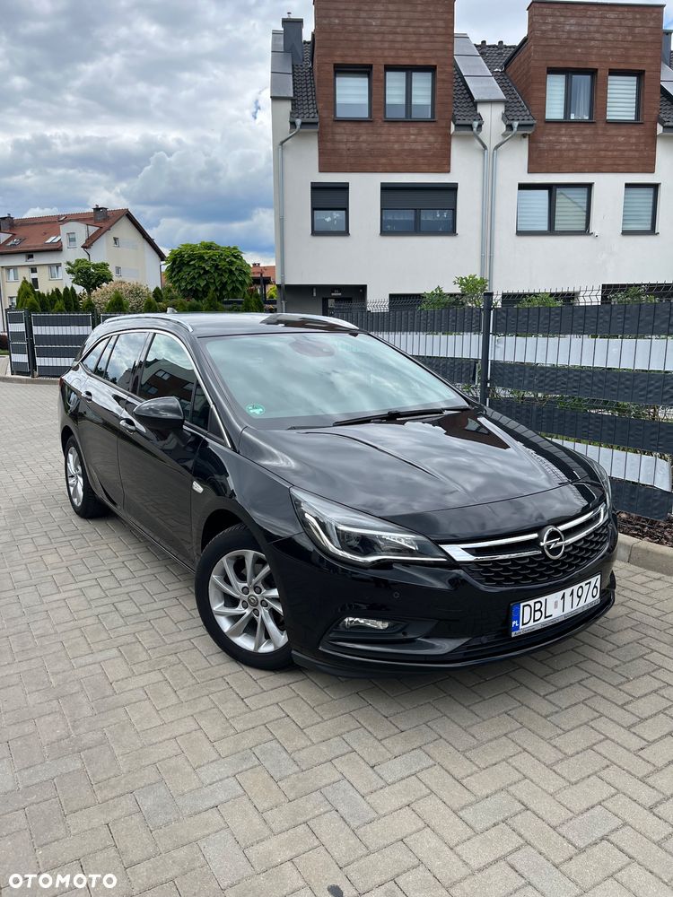 Opel Astra 1.4 T Elite - 1