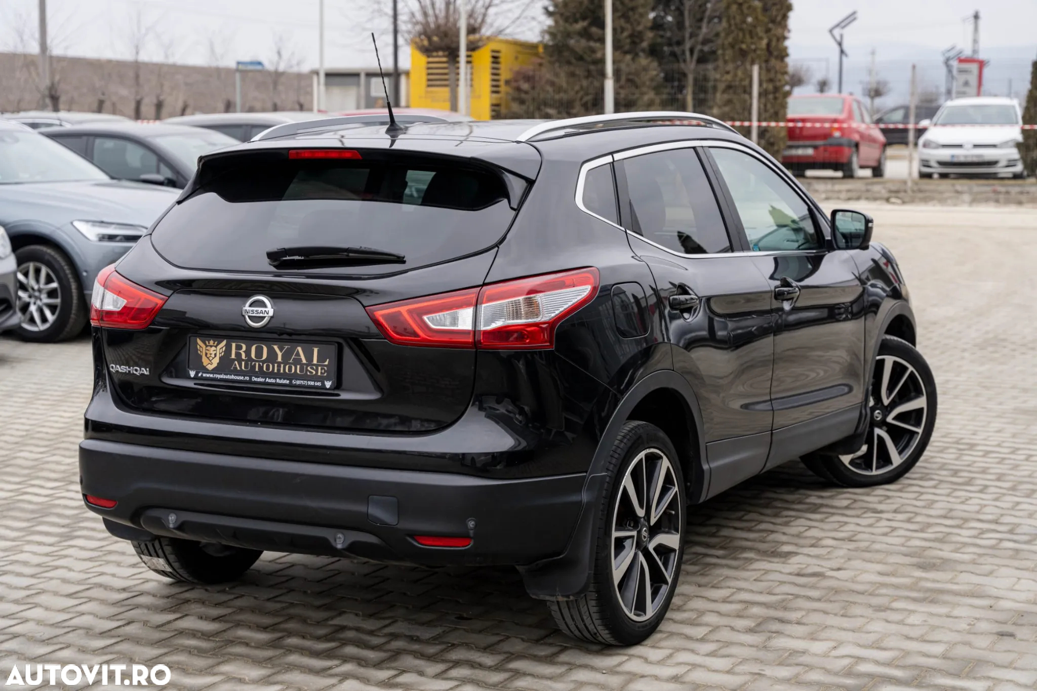 Nissan Qashqai 1.6 DCI Start/Stop X-TRONIC Tekna - 4