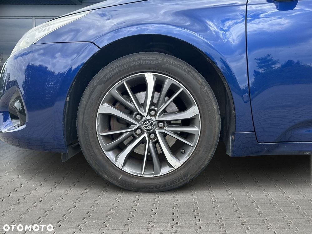 Toyota Avensis 2.0 D-4D Premium - 23