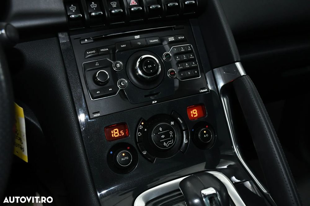 Peugeot 3008 Hybrid4 88g - 9