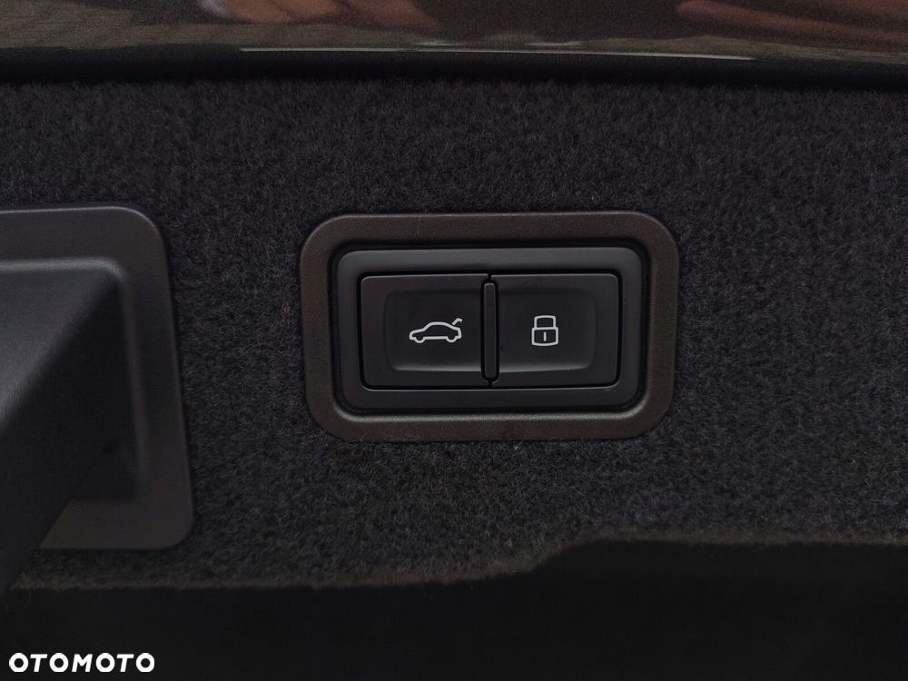 Audi A8 - 27