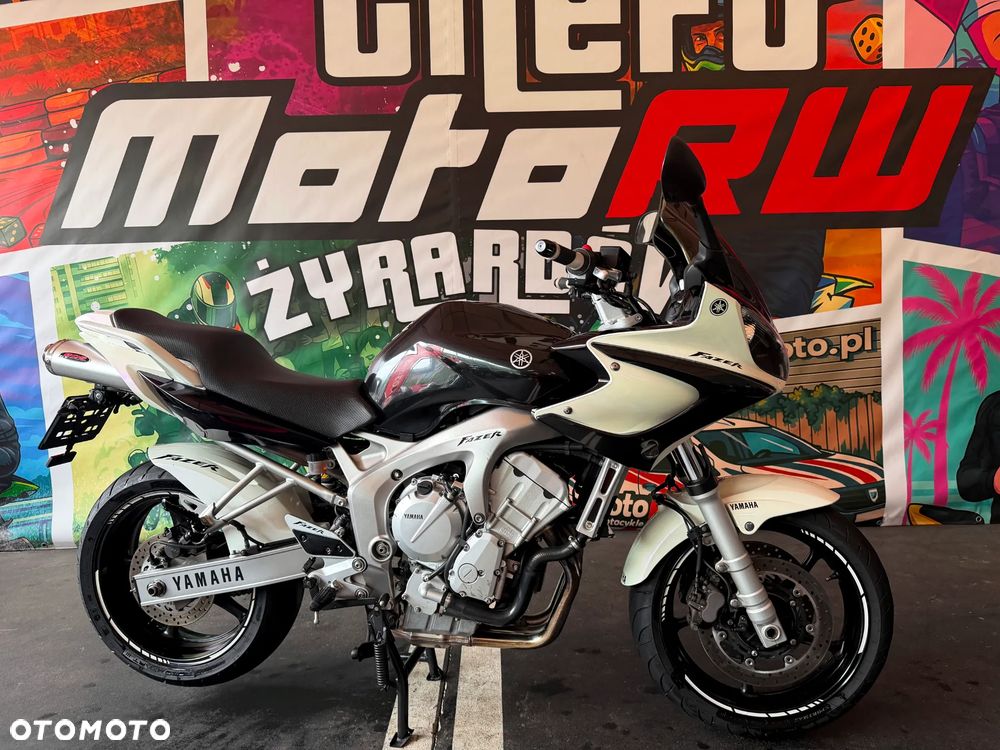 Yamaha FZ - 2